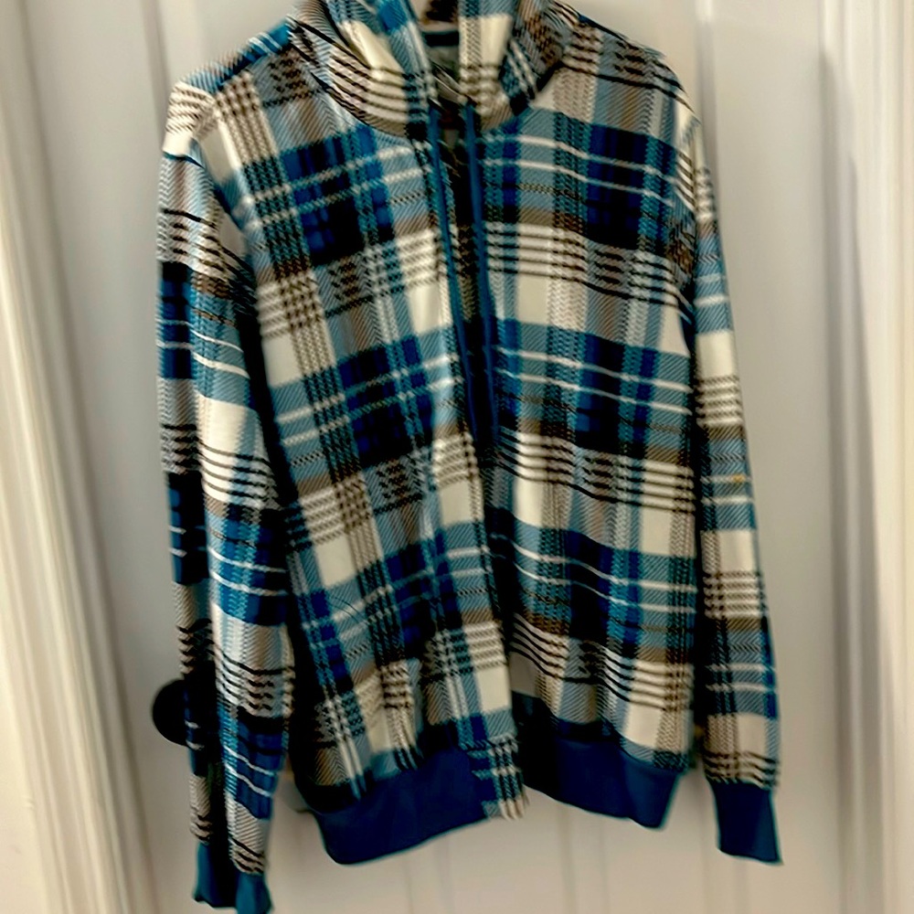 Women's zip up hoody